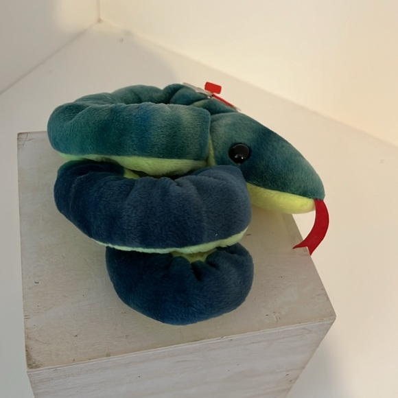 NWT vintage 1997 HISSY the snake TY BEANIE BABIE - Picture 3 of 4